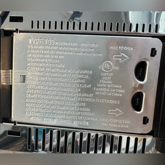 Hamilton Beach Stainless Steel Toaster with Extra-Wide Slots - Picture 5 of 5